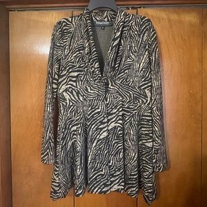 Cheryl Nash 3 button Shrug